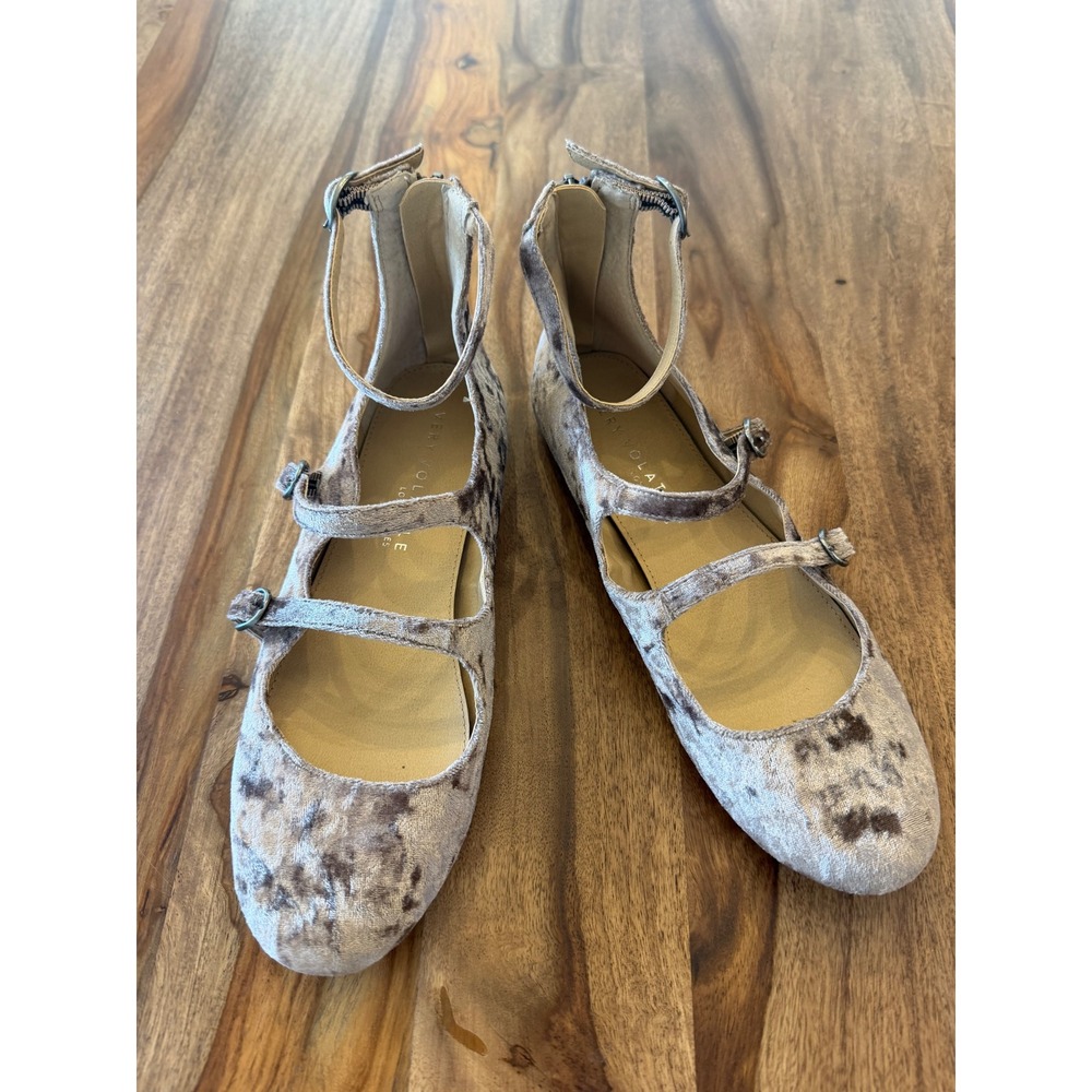 Very Volatile Lumina Crushed Velvet Mary Jane Flats Grey Silver Triple Strap 8M
